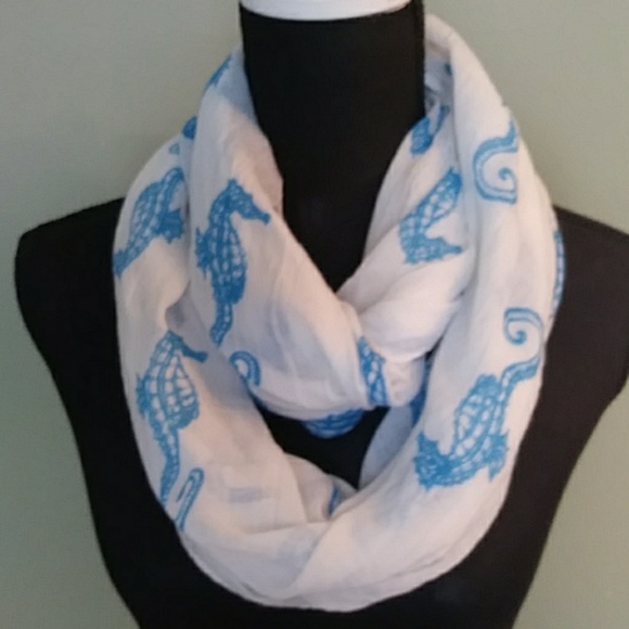 COPY - NWOT AQUA BLUE AND WHITE INFINITY SCARF - Picture 1 of 4